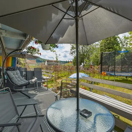 Grand Deluxe 23j - Seesicht - Billiard - Bbq - Trambolin - Tischkicker - Playstation 4 - Panorama Exklusive * Ohningen