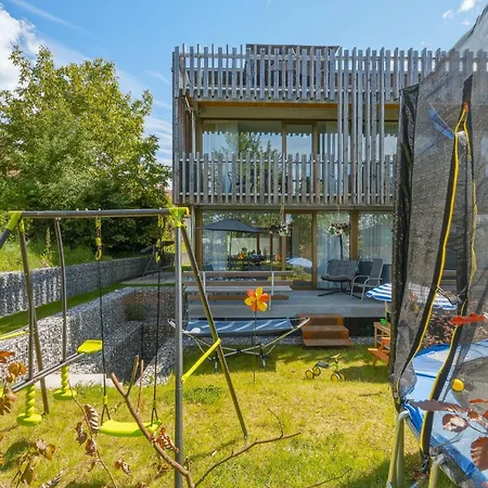 Grand Deluxe 23j - Seesicht - Billiard - Bbq - Trambolin - Tischkicker - Playstation 4 - Panorama Exklusive Appartement Ohningen